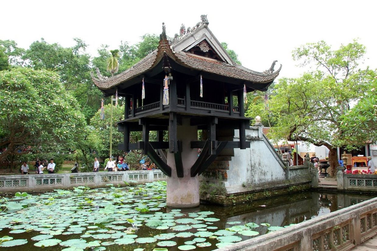 Ханой достопримечательности. One Pillar Pagoda Hanoi Vietnam. Куан Су Ханое. Храм Чан Куок.